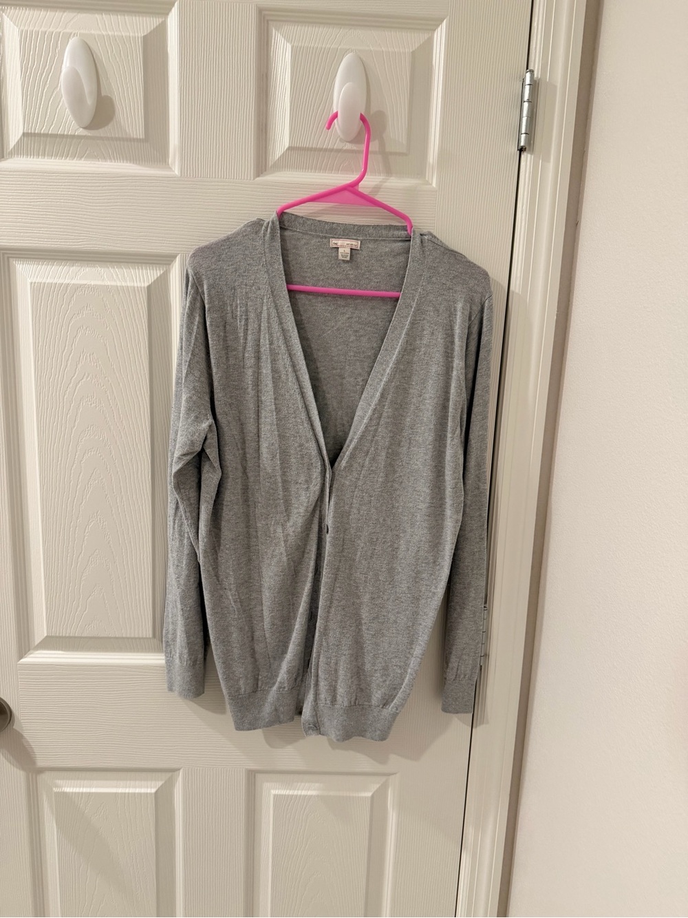 GAP Gray V-Neck Lightweight Women's Cardigan